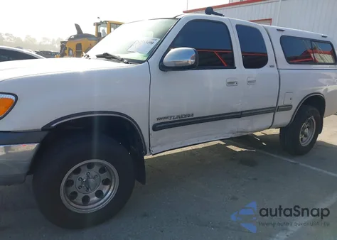 2000 Toyota Tundra Sr5 V8 из США, поврежденный, VIN 5TBRT3411YS107479